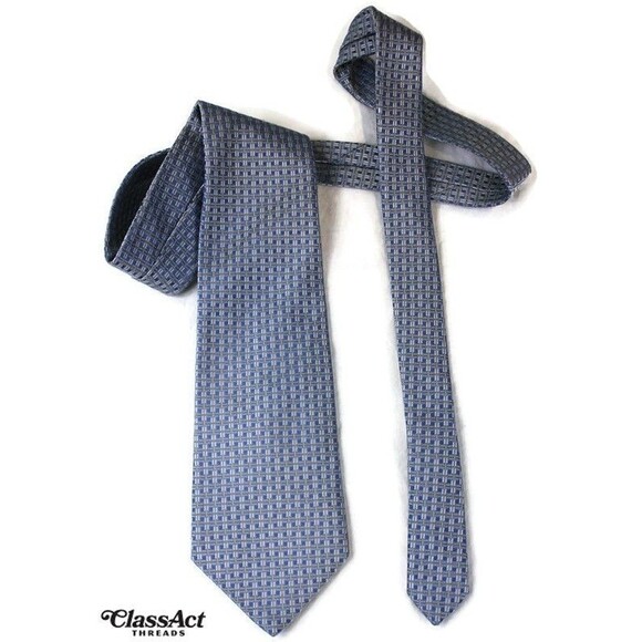 BROOKS BROTHERS BLUE  SILK MEN'S Neck Tie MADE IN USA 3.75" W - Picture 1 of 3